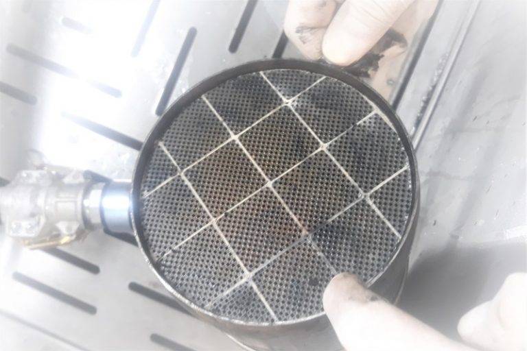 ZR VITABO - Mašinsko čišćenje DPF filtera i SRC katalizatora