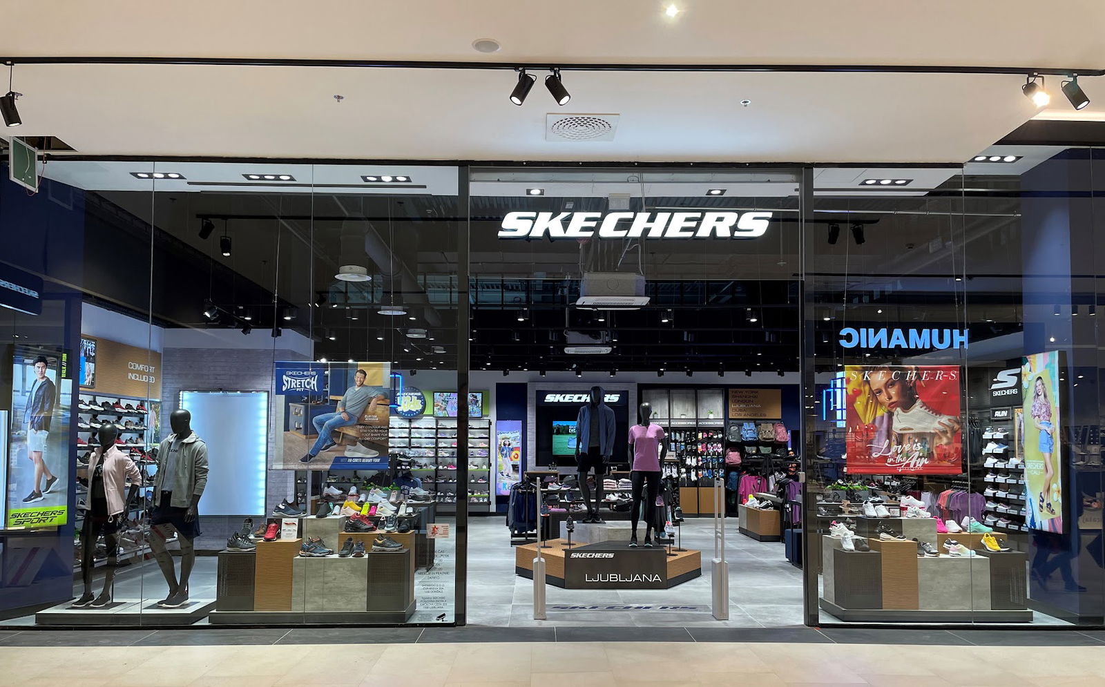 Skechers