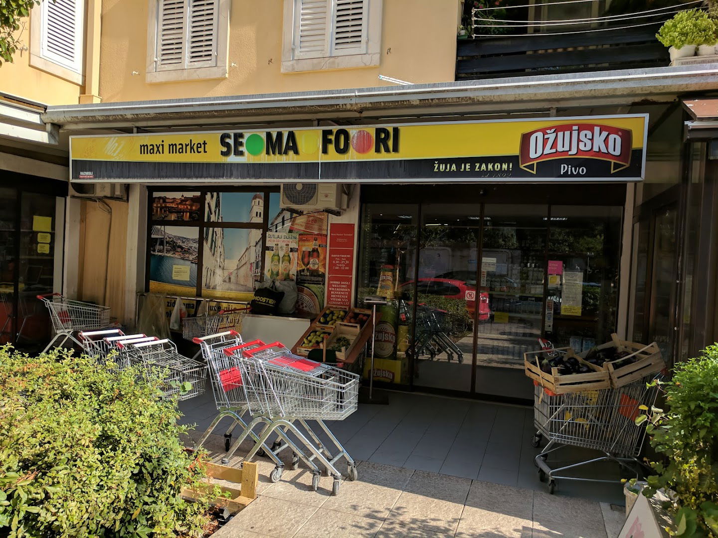 Maxi market Semafori