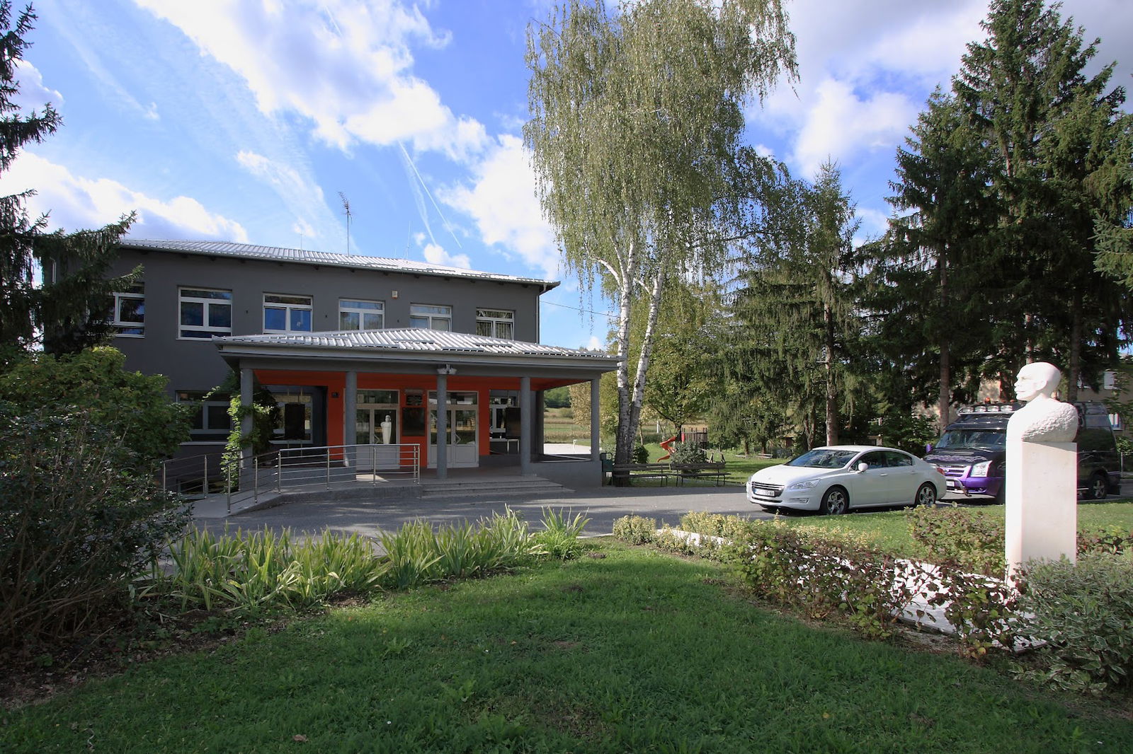 Primary School Ivan Granđe, District School Adamovec