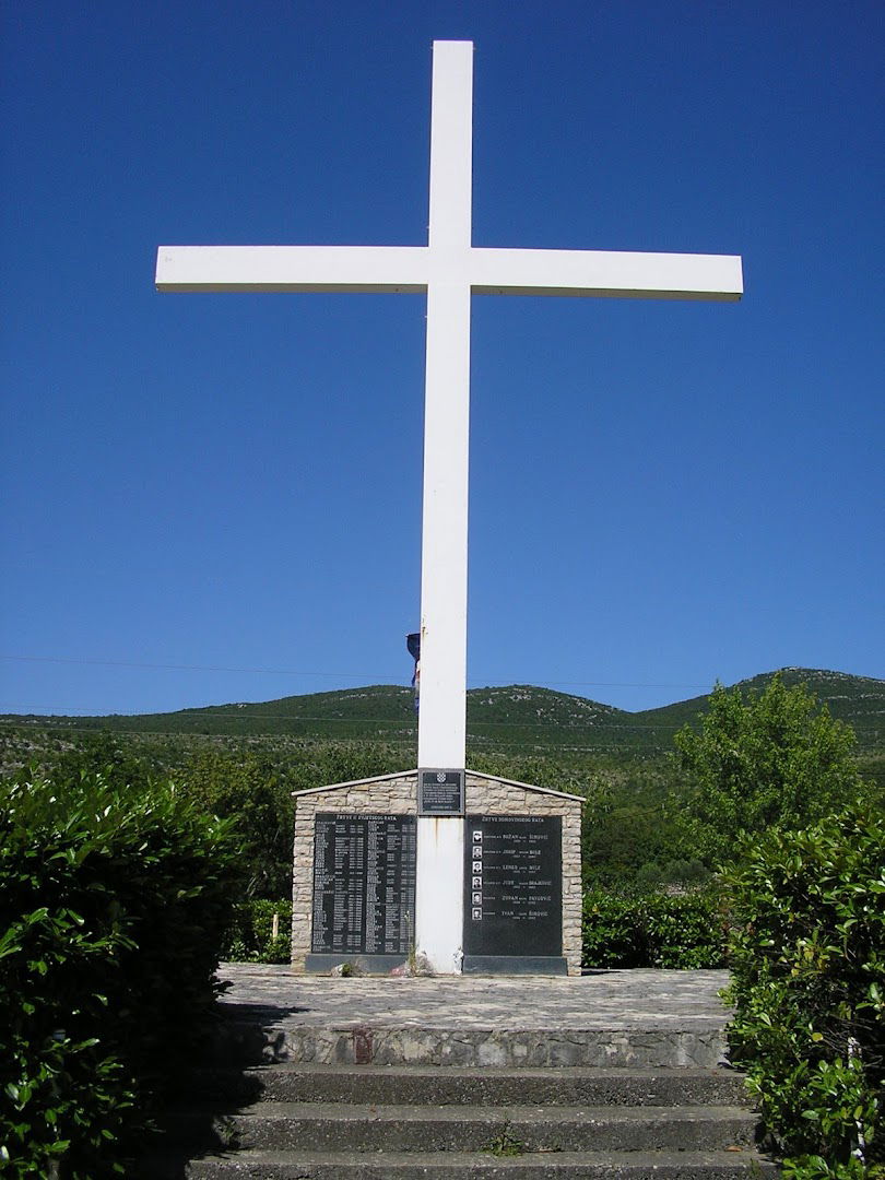 Spomenik žrtvama Drugog svjetskog i Domovinskog rata