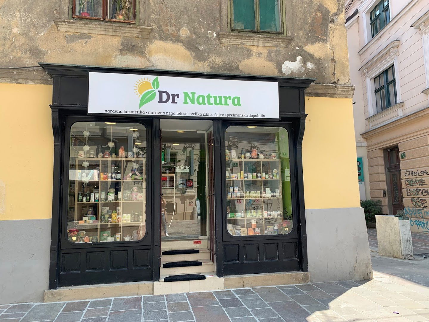 Dr. Natura