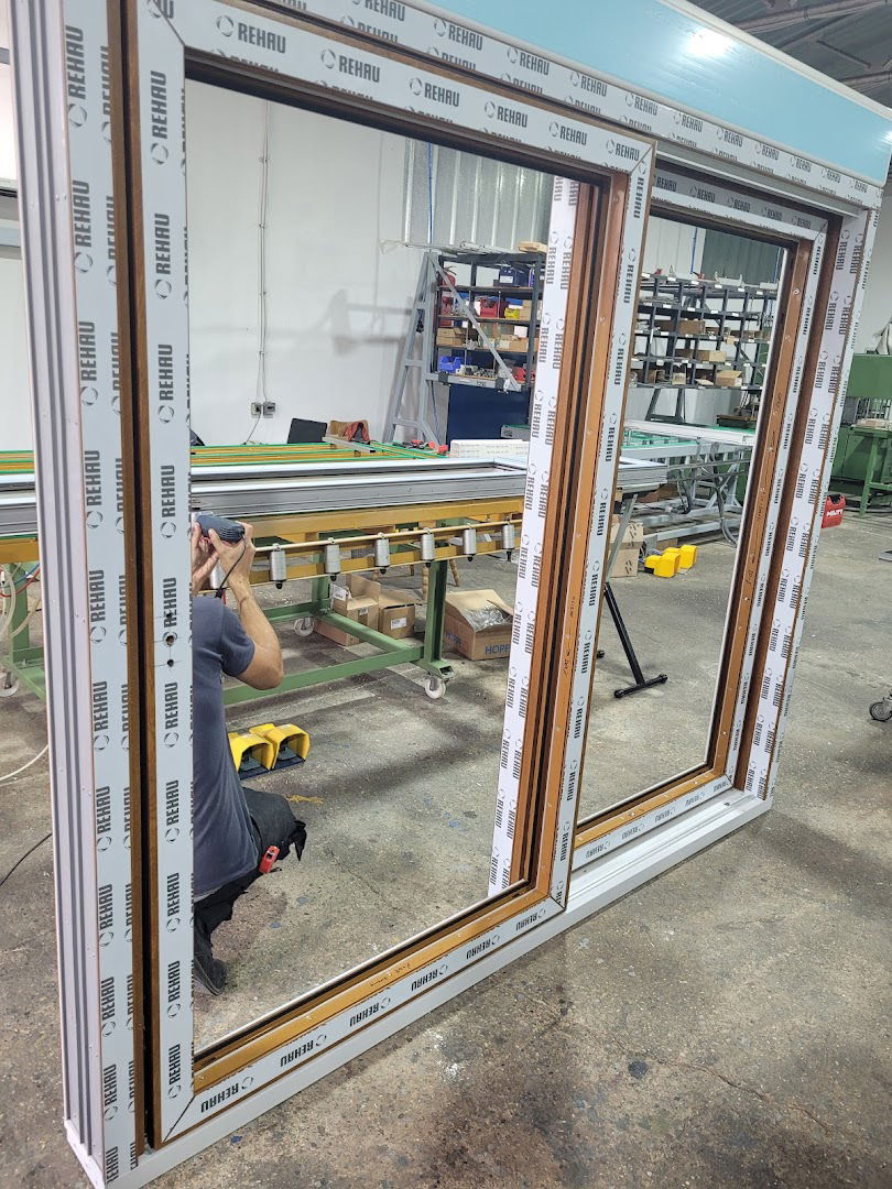 SIGNUM FENSTER UND TÜREN d.o.o.