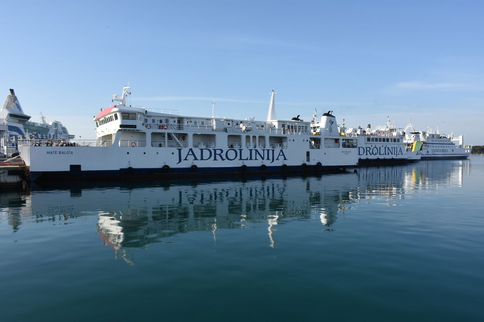 Teretna luka Gaženica