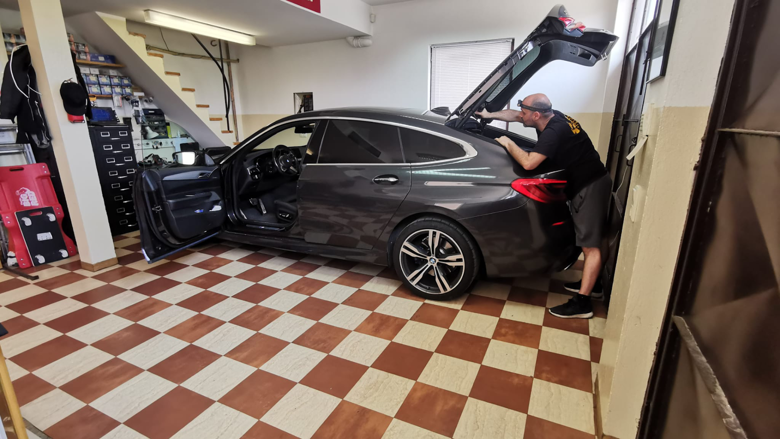 S-SYSTEM PROTECTED DOO