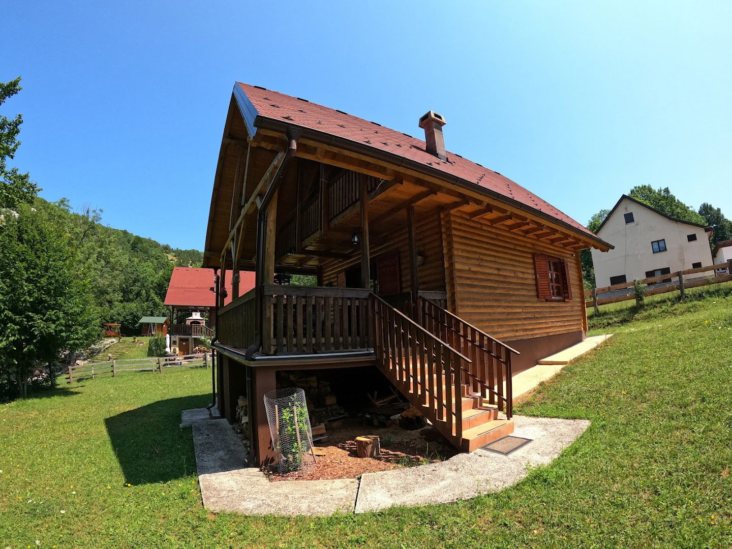 Whispering Woods, house for rent