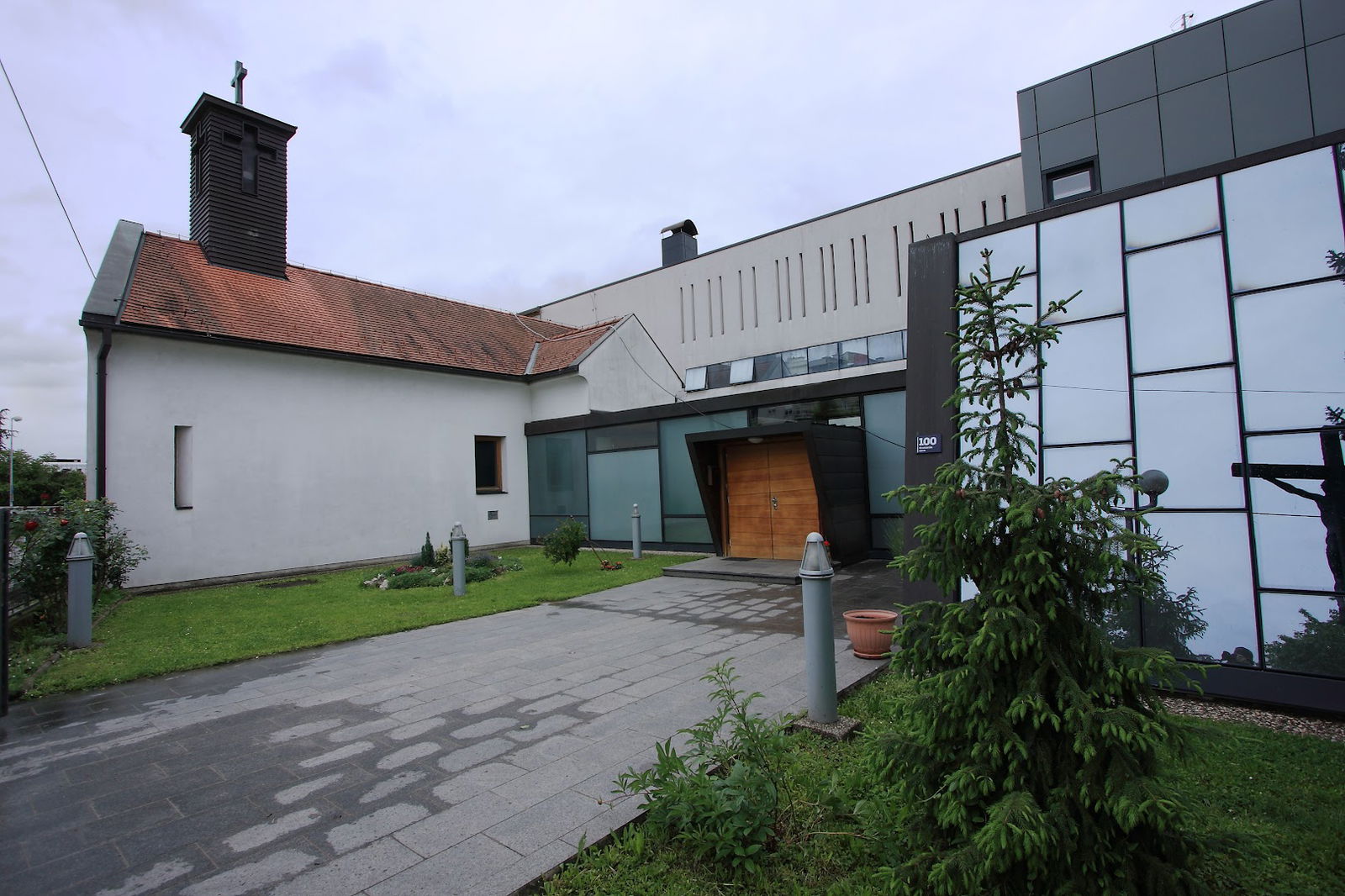 Samostan Klanjateljica Krvi Kristove