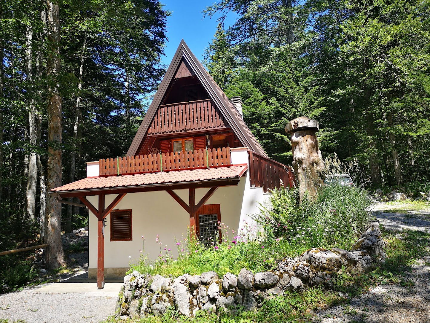 Koča Planika Sviščaki