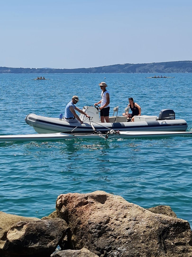 HRVATSKI VESLAČKI KLUB MARINA KAŠTELA