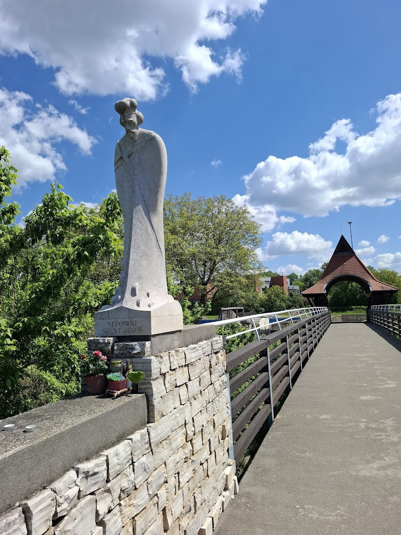 Nepomuki Szent János Gyalogoshíd