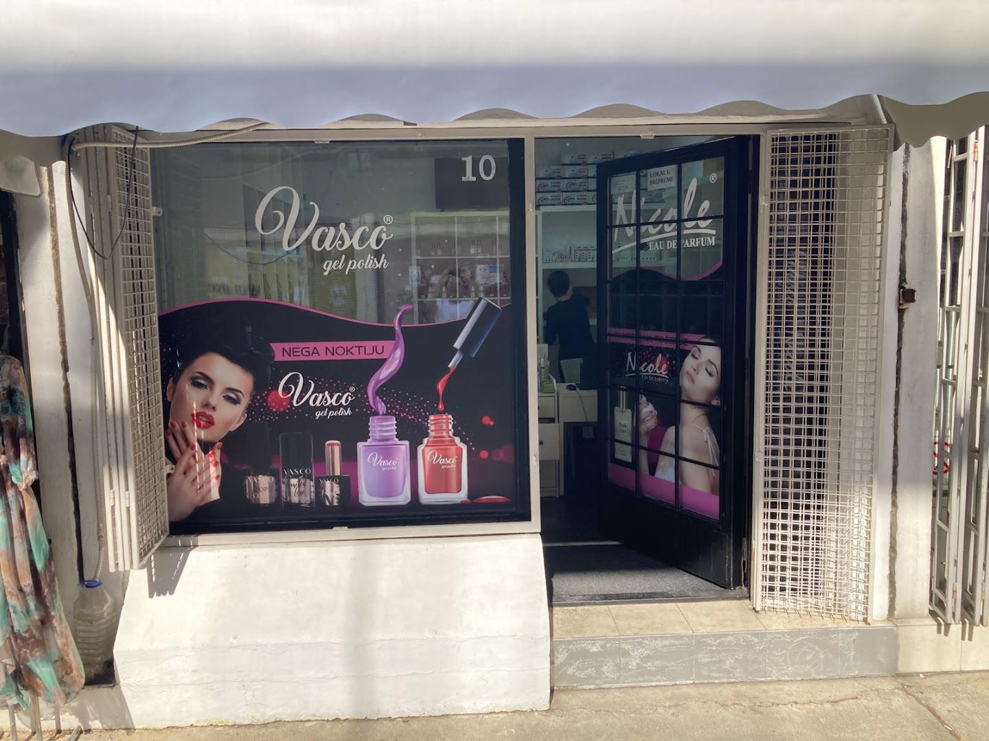 Vasco Nails - Nicole Parfemi