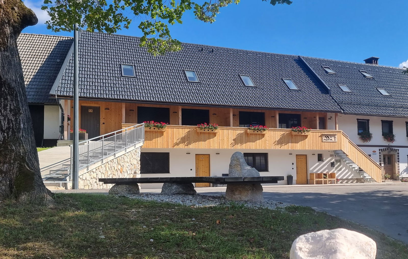 Pr` AGOTNIK apartmaji sobe Bohinj