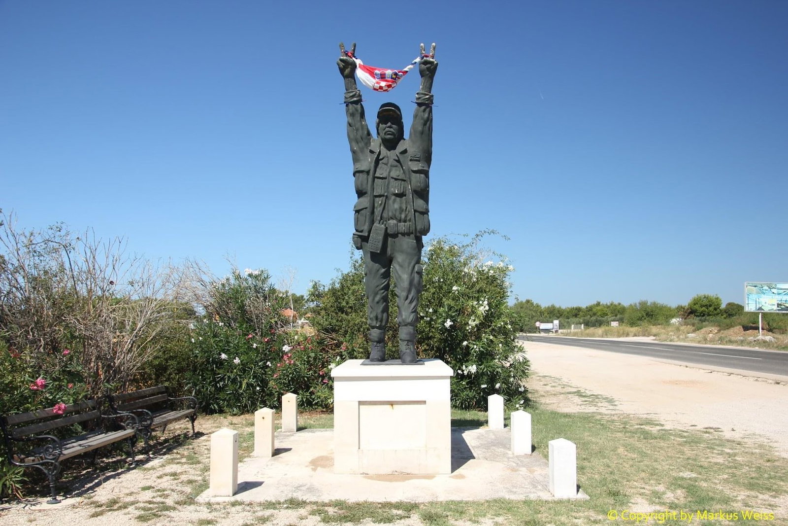 Spomenika Anti Juričev Martinčev - Bobanu