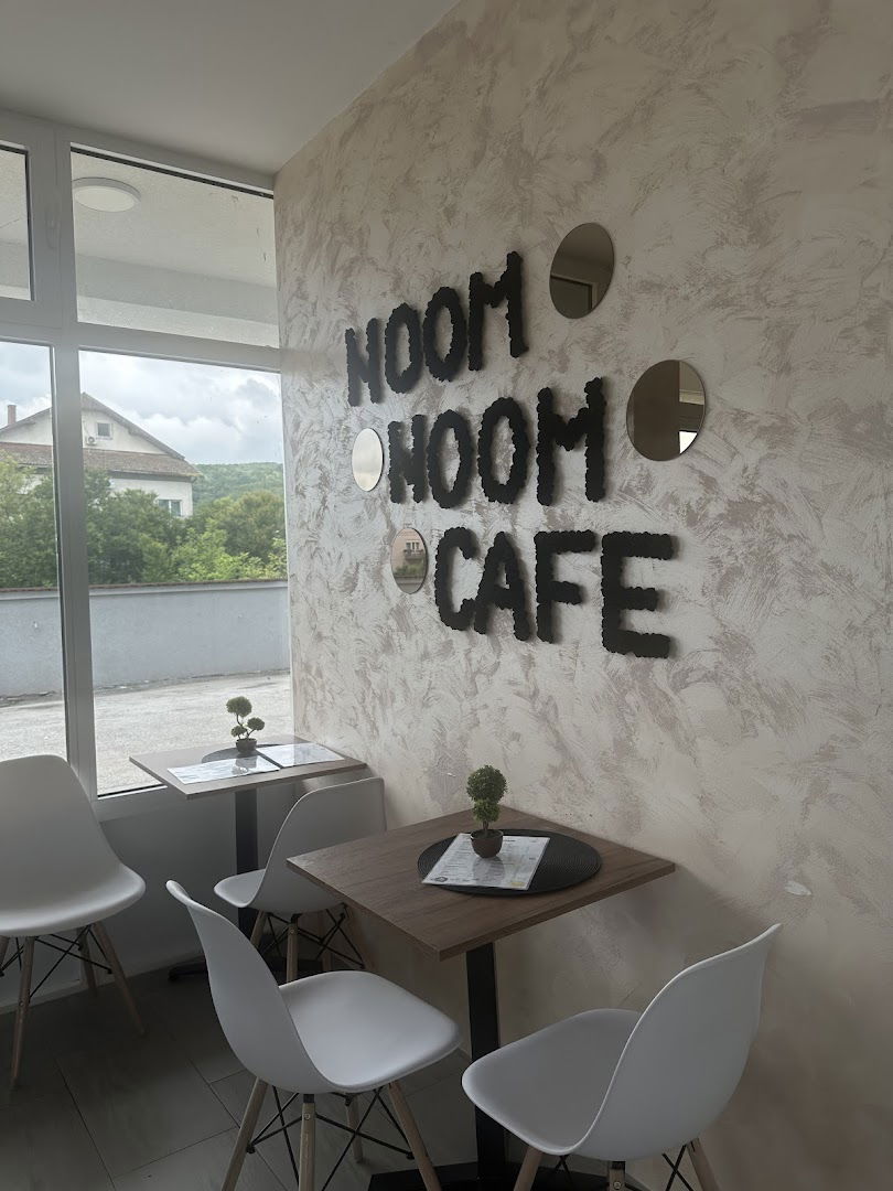 Noom Noom