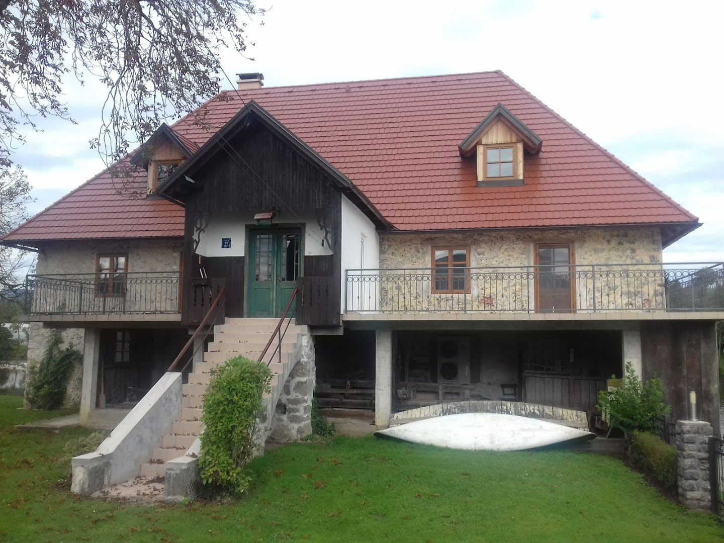 House NIKA - River accommodation