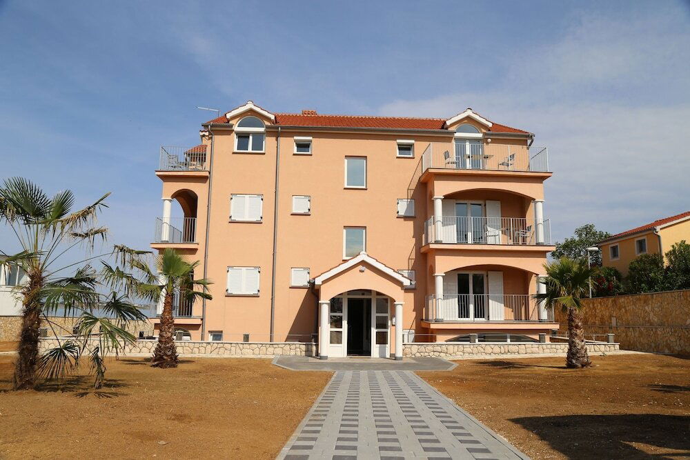 mk | appartments nin & Lindner Ferienhaus Nin