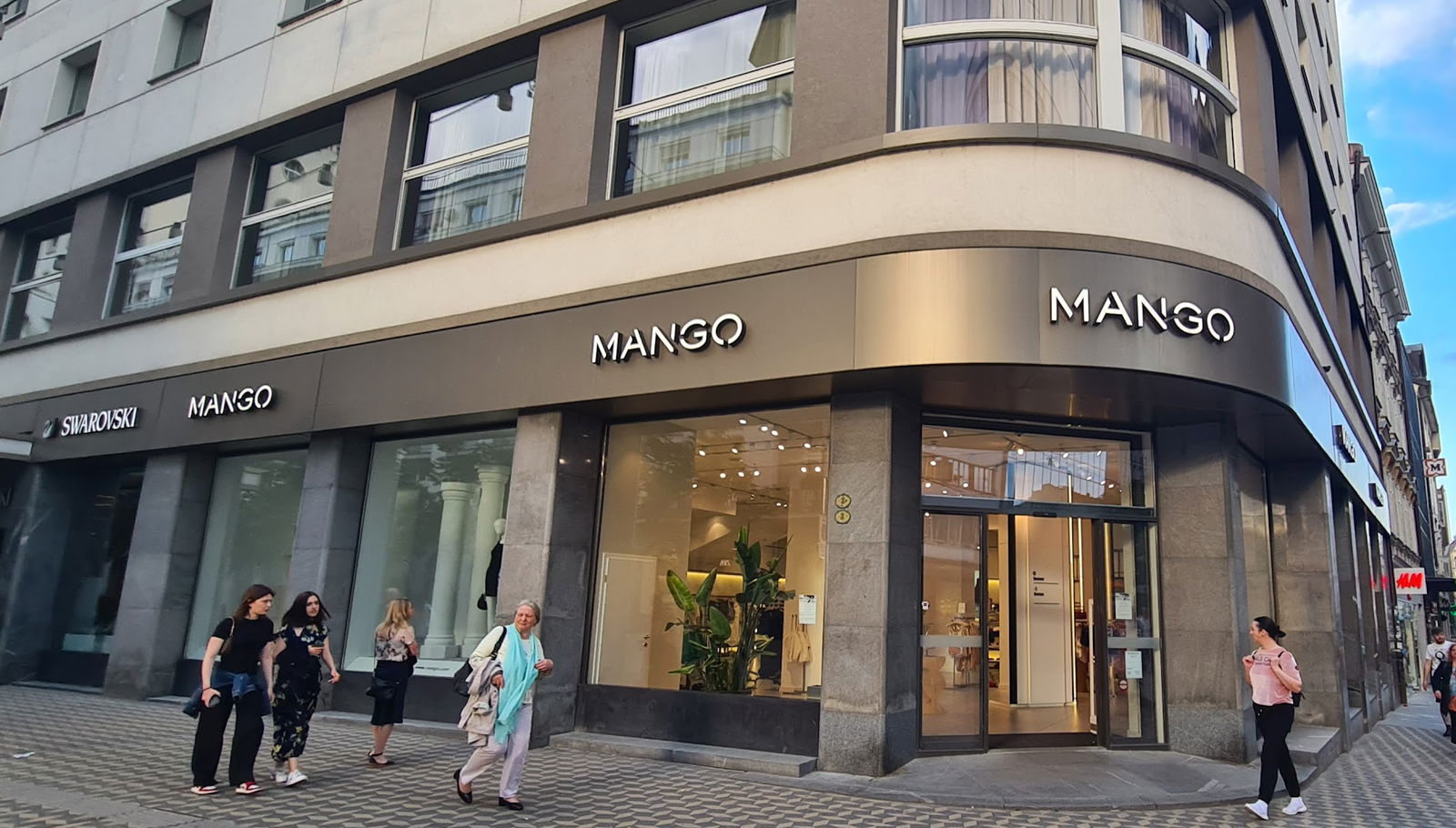 MANGO