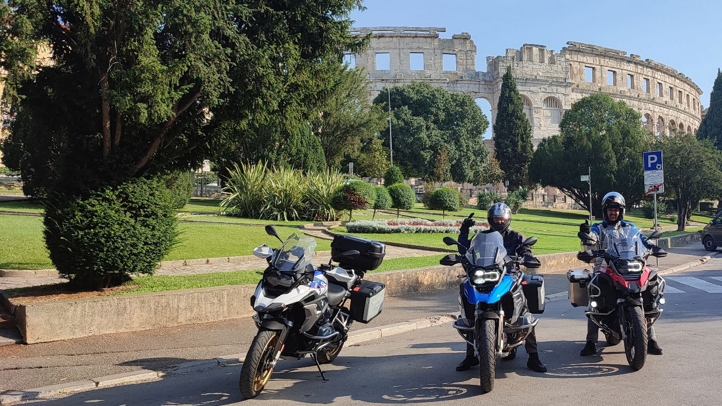 Rocker Motorcycle Rental Pula airport