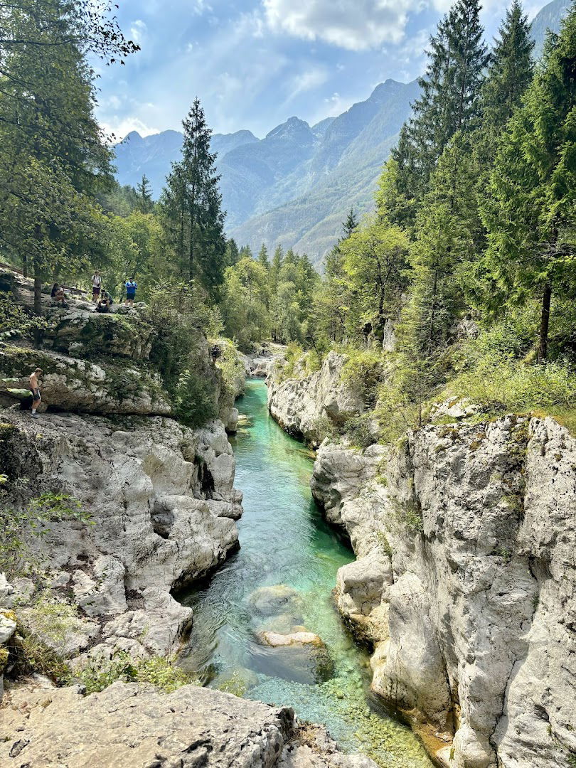 Mamut Slovenia - Tourist agency in Bled offering Day Trips, Outdoor Activities, Transfers, Bikes