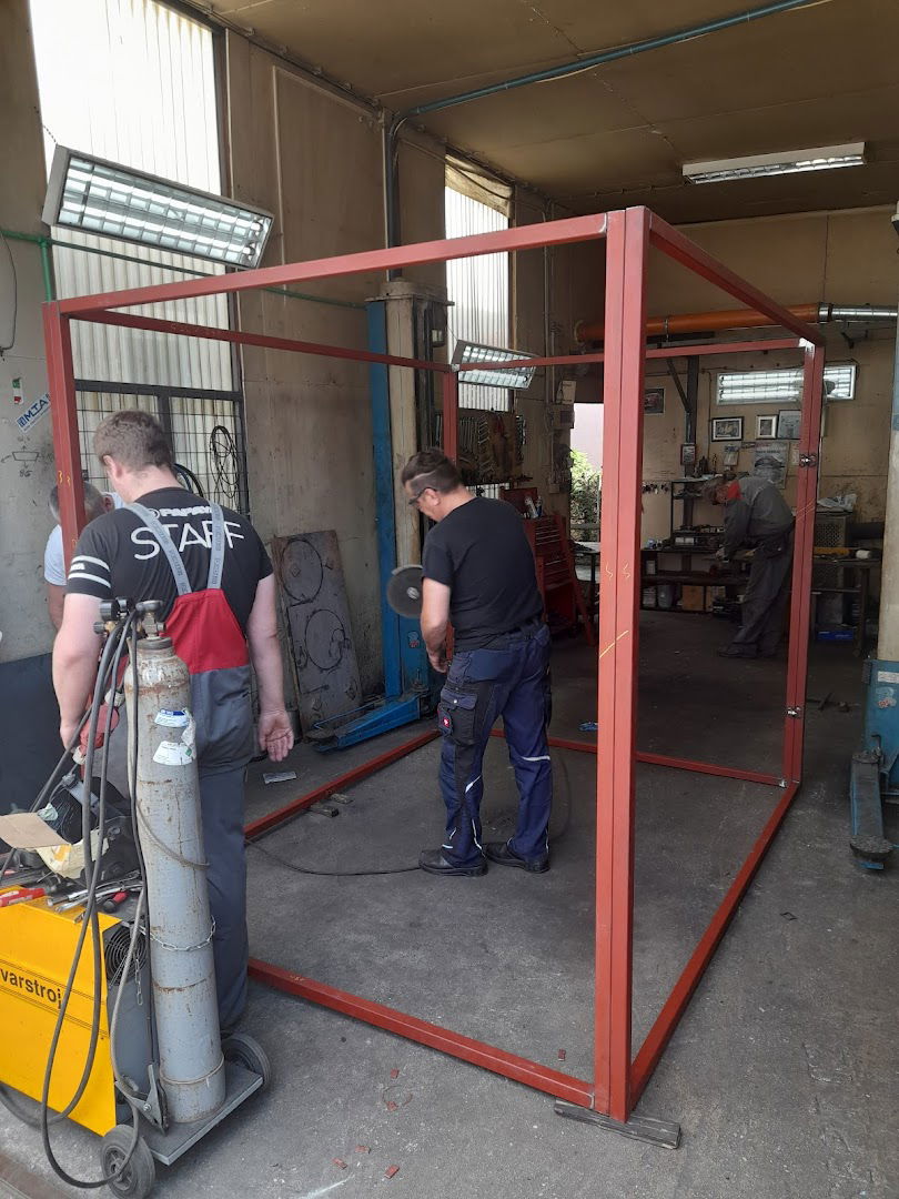 Automehanicar Dubravko Imbus