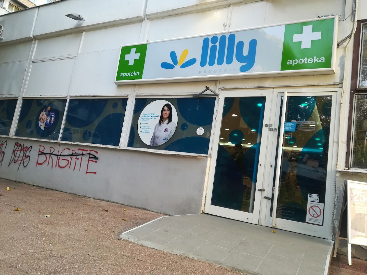 Lilly Drogerie - Apoteka 068