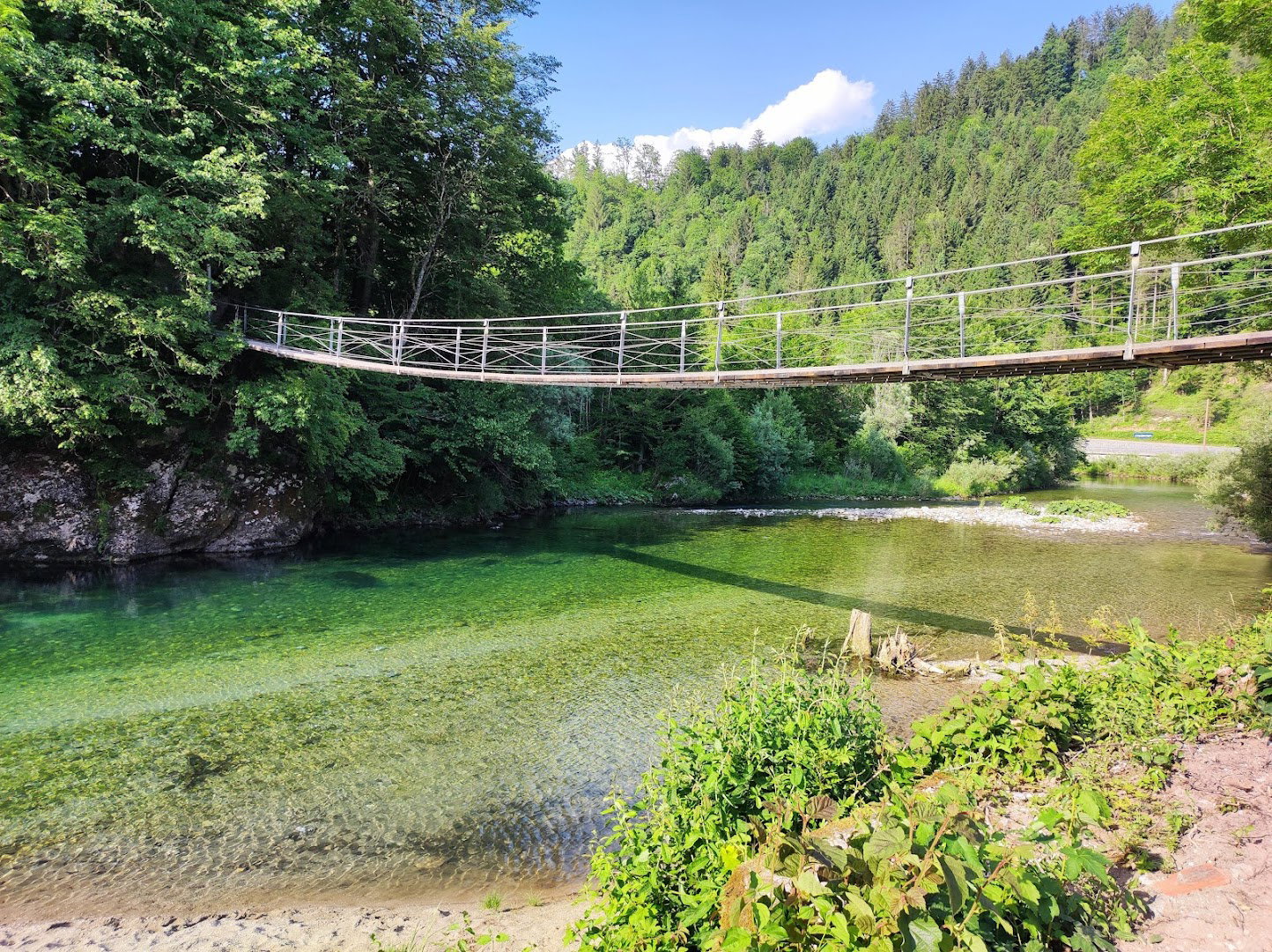 Most čez Idrijco v Podrateji