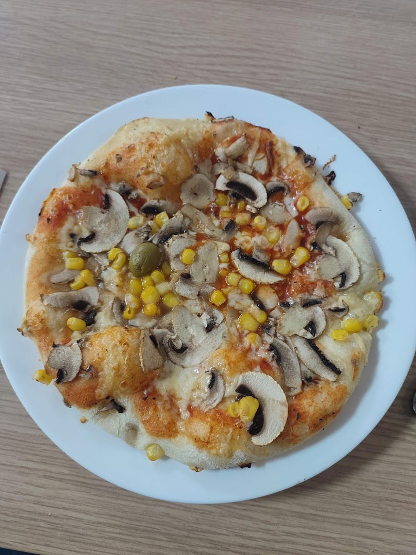 Pizzeria St. dom S. Radić