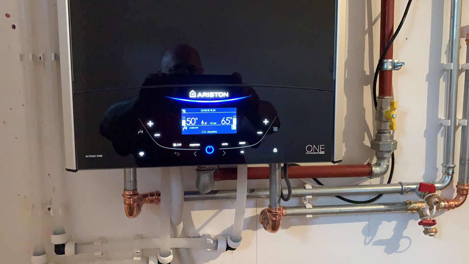 Instalater junior, obrt