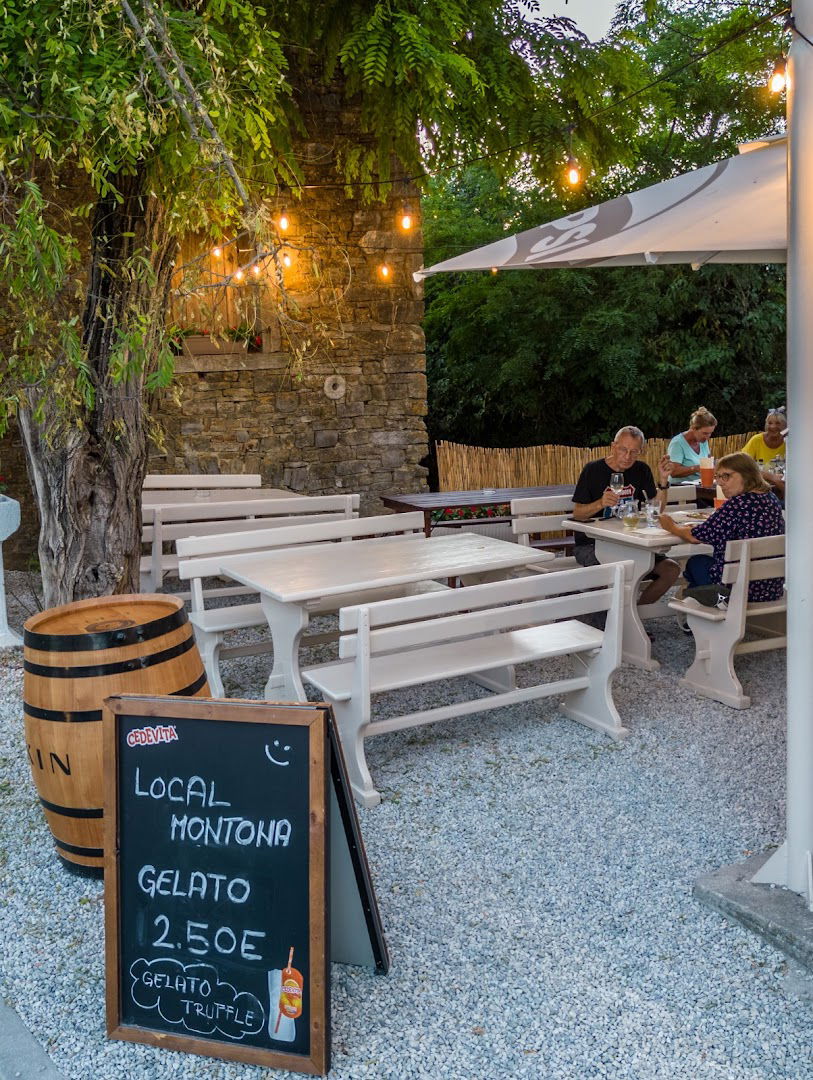 Pizzeria & Grill Smile Motovun