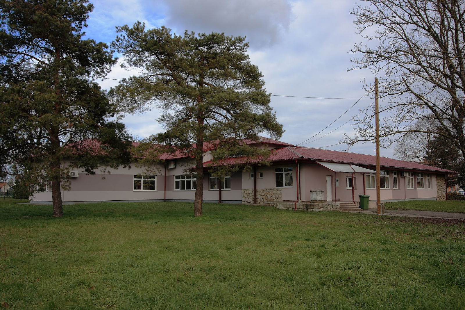 Primary School Nikola Hribar