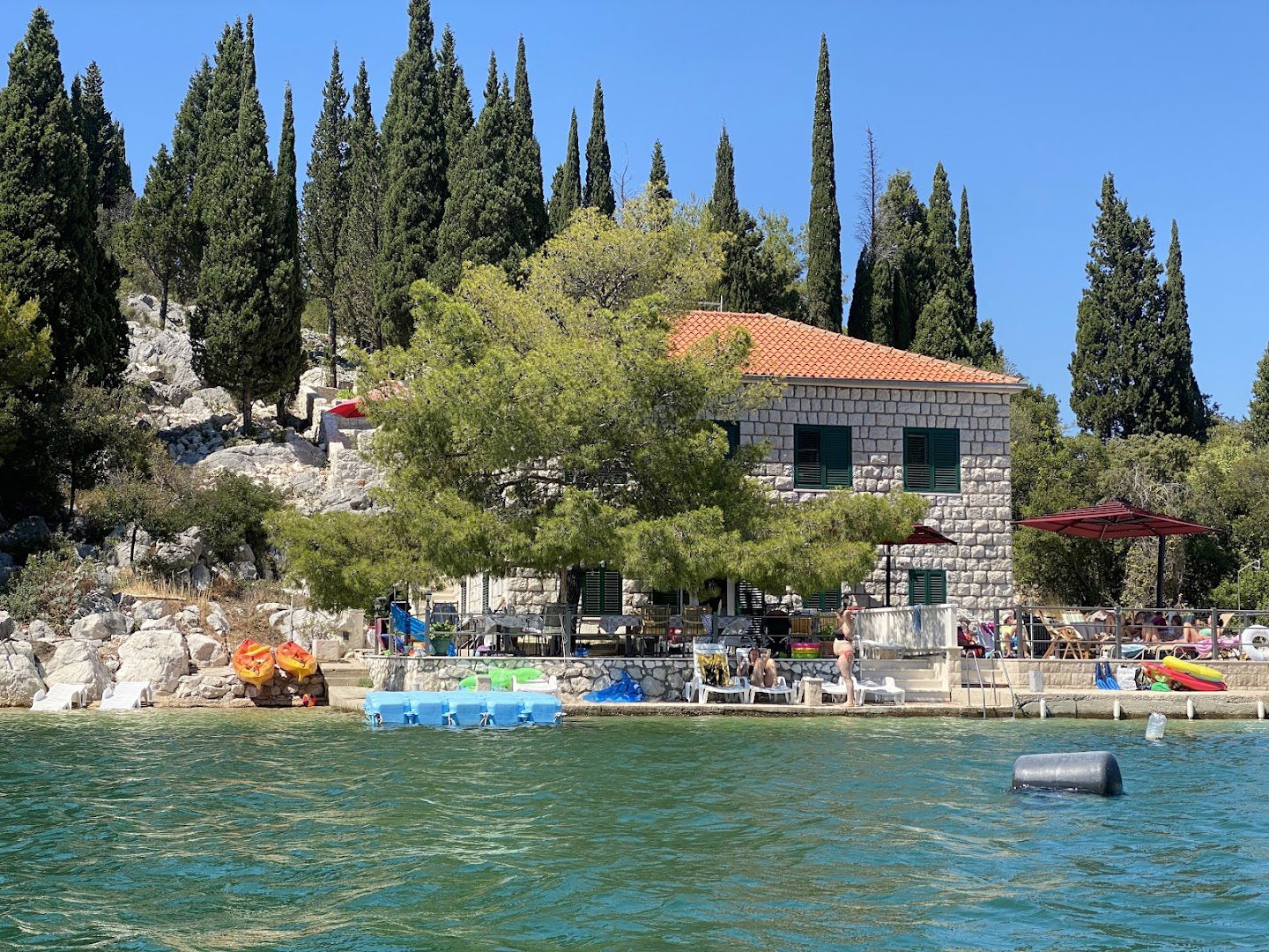 Sunrise Blace Apartments