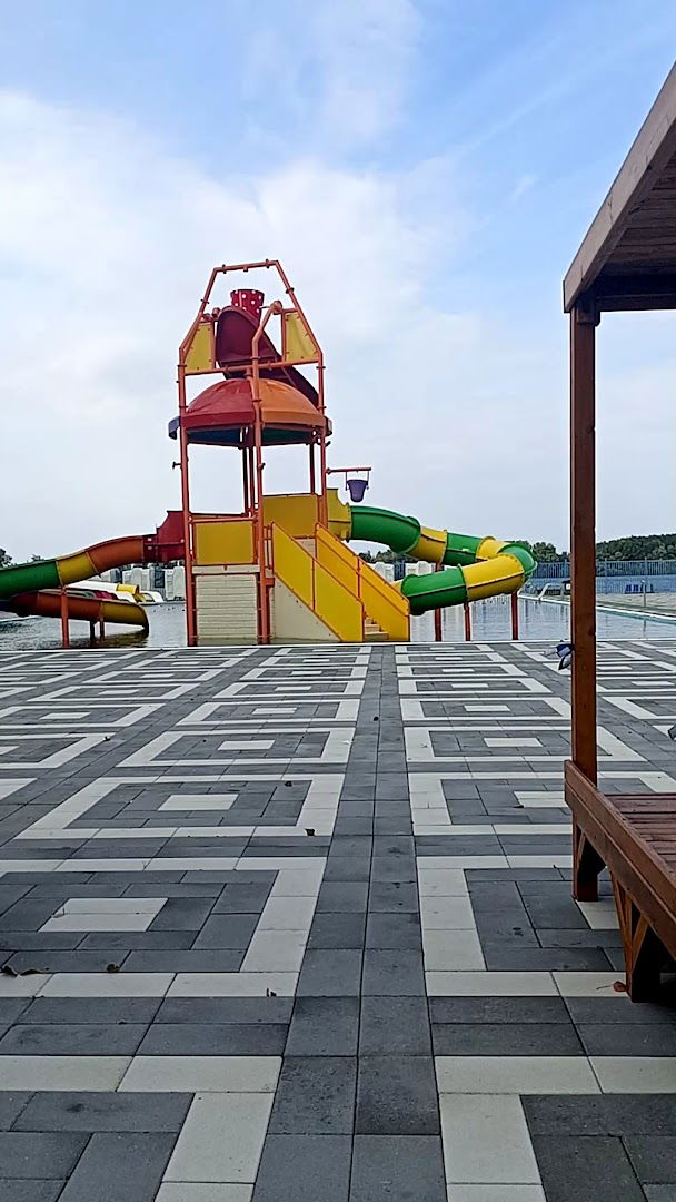 AQUA PARK JUGOVO - BAZENI