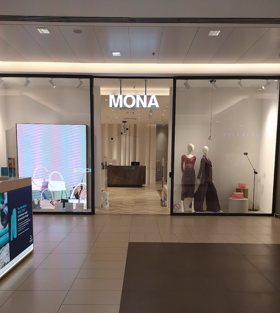 Mona Fashion - UŠĆE Shopping Center