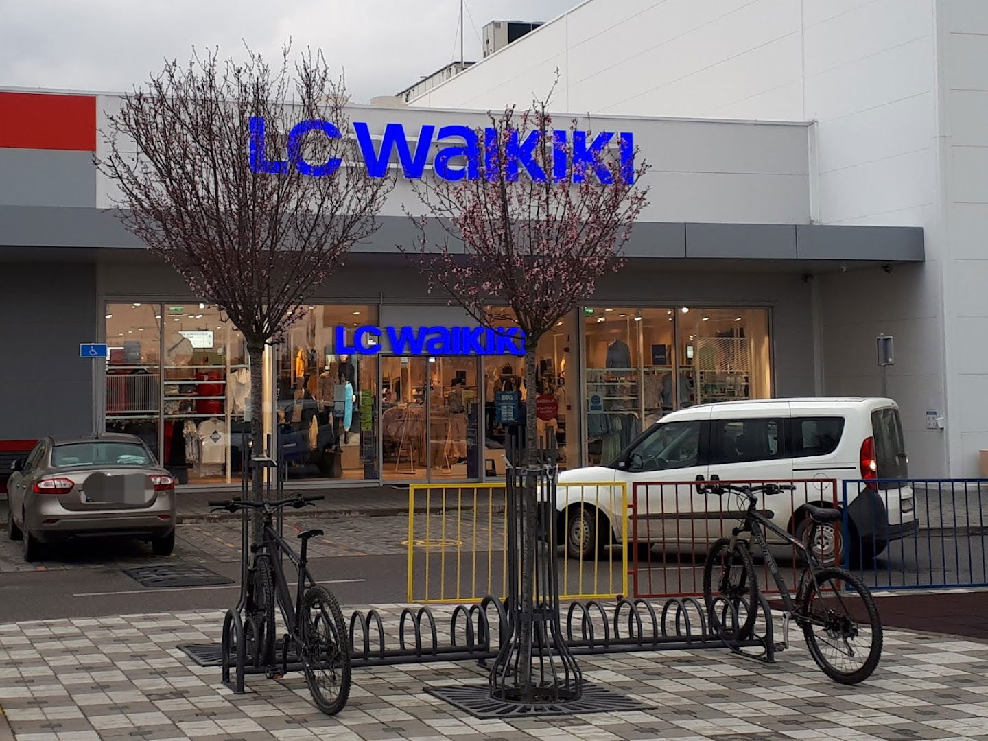 LC WAIKIKI