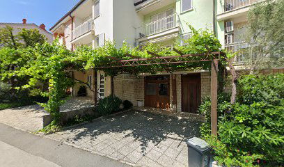 Alenka Slamič - Sobodajalka