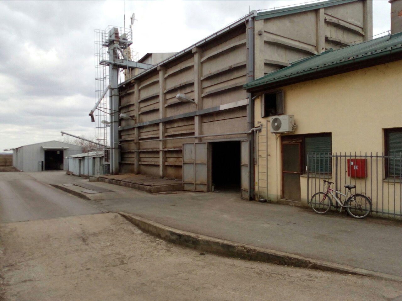 ”Zdravka” fabrika stocne hrane, Žitosrem a.d.