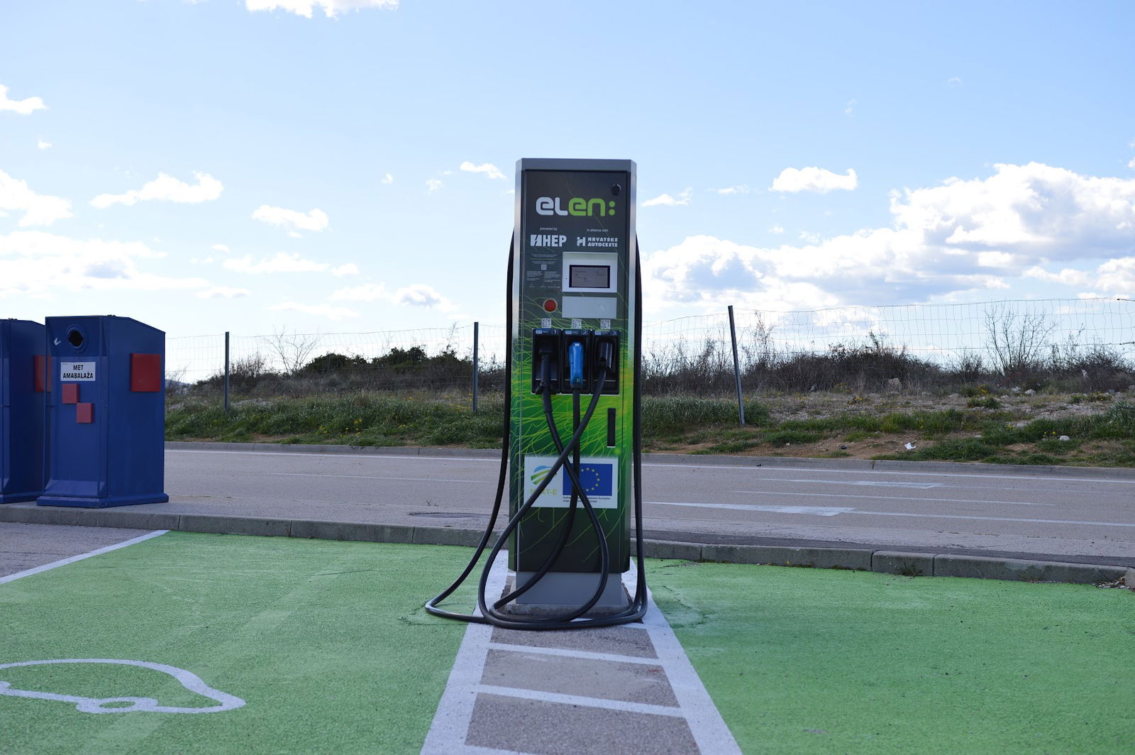 ELEN Charging Station