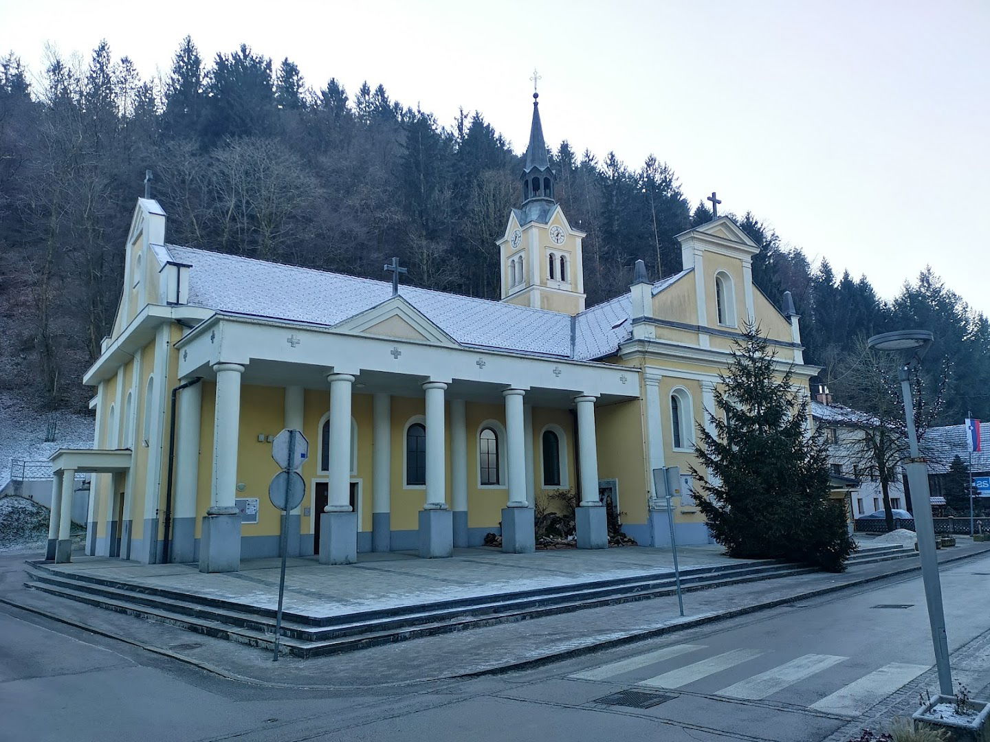 Župnijska cerkev sv. Nikolaja