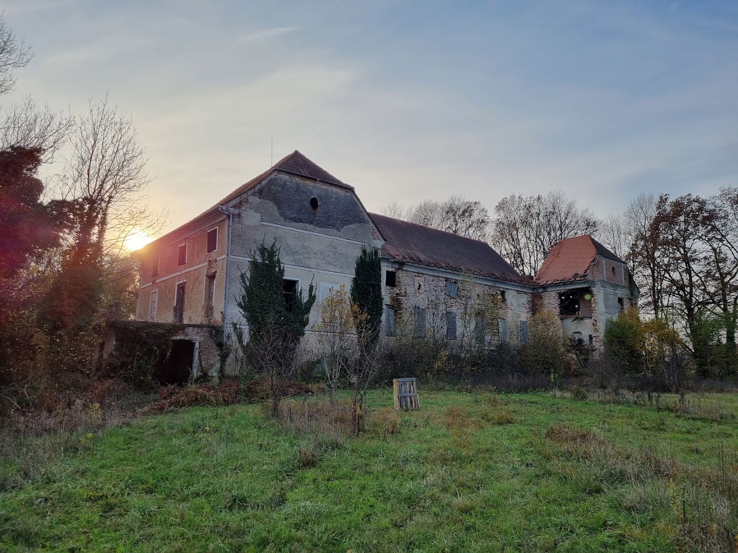 Dvorac Poznanovec (dvorac Sermage-Ritter)