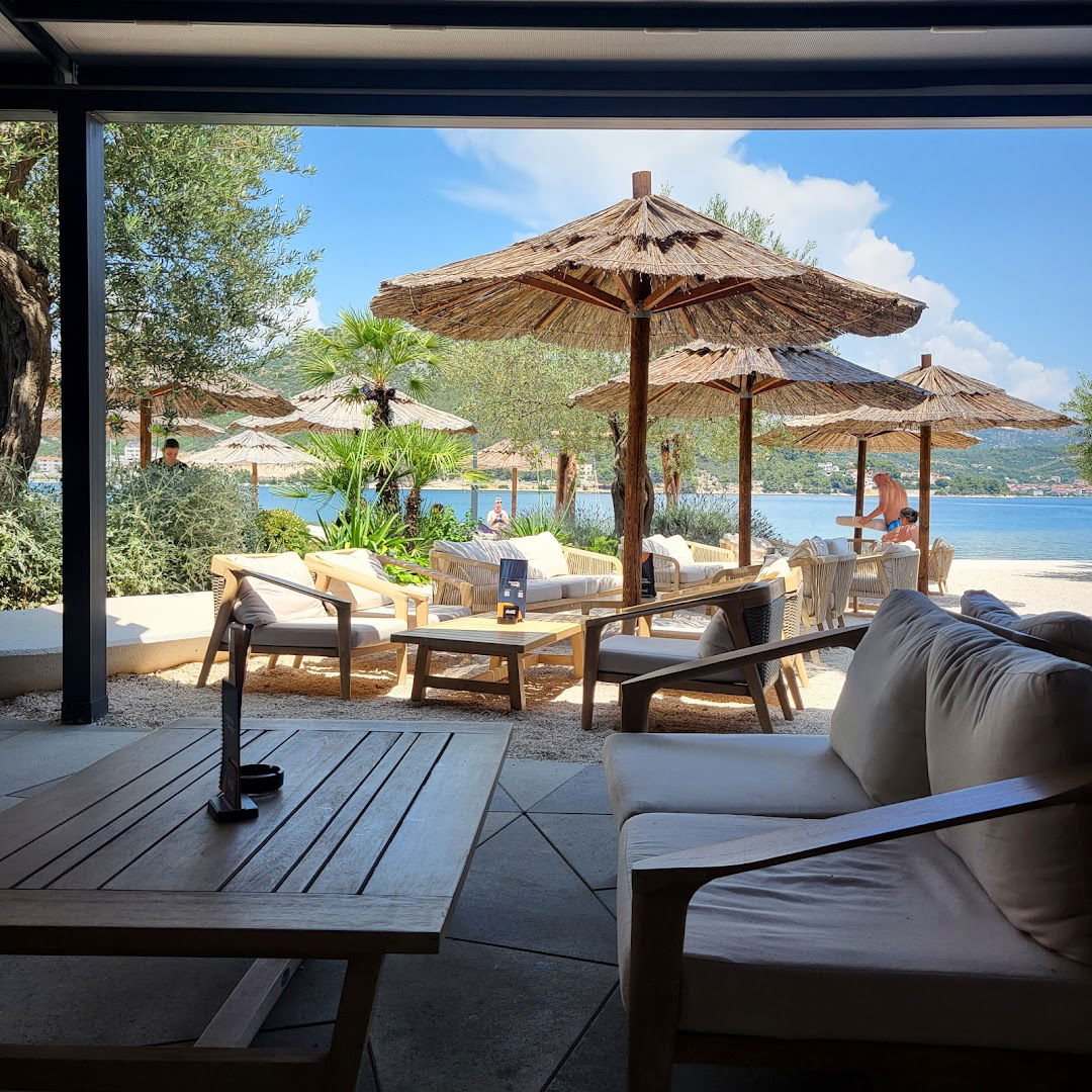 Terapija Beach Bar