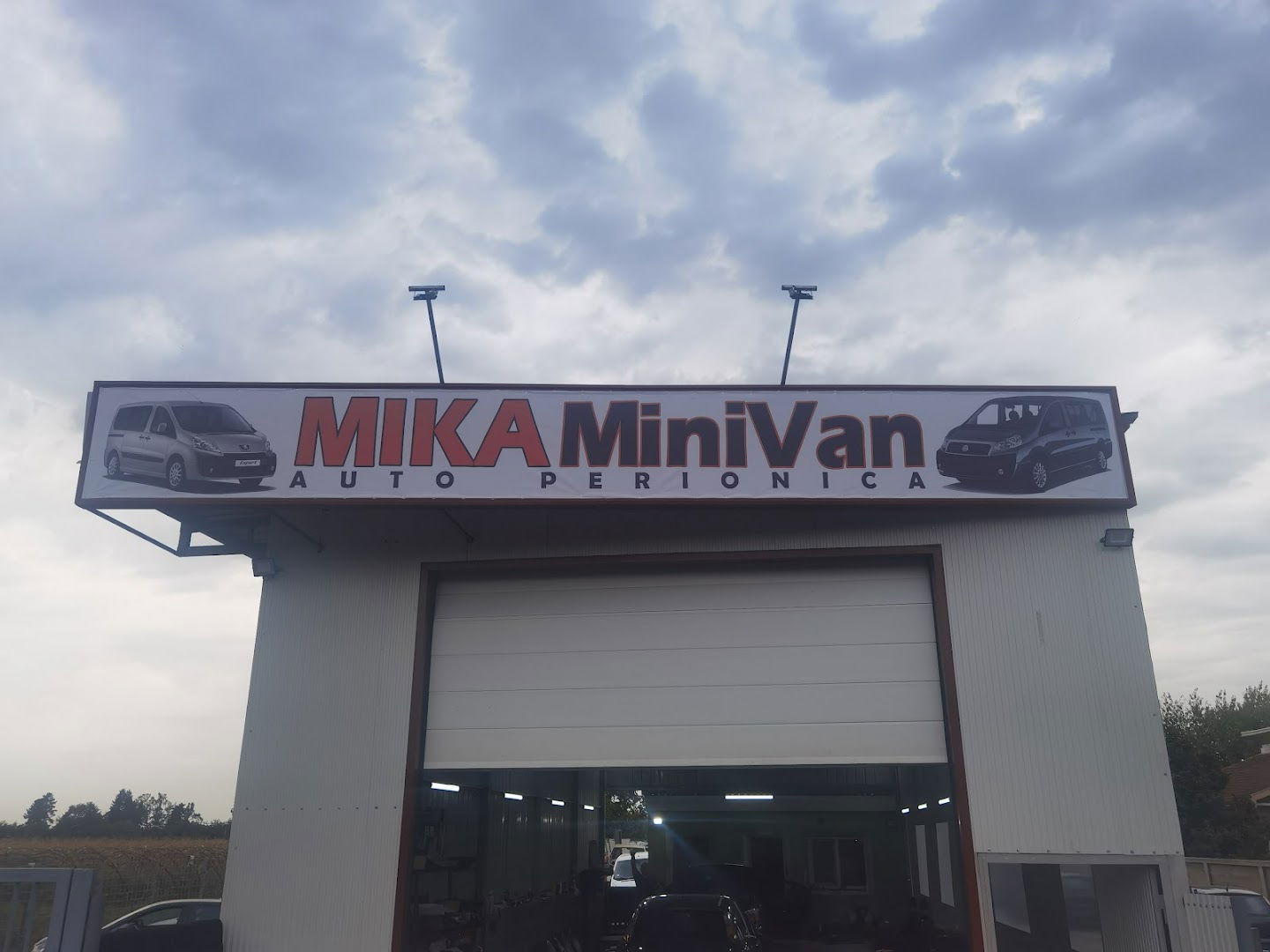 Autoperionica MikaMiniVan