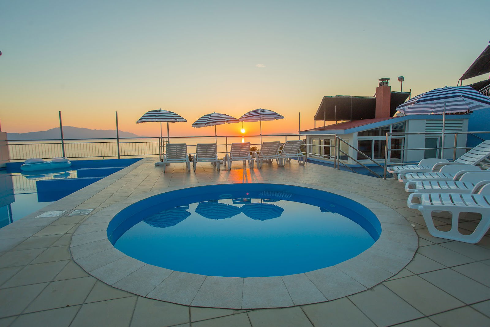 Pecić - Hotel & Apartments