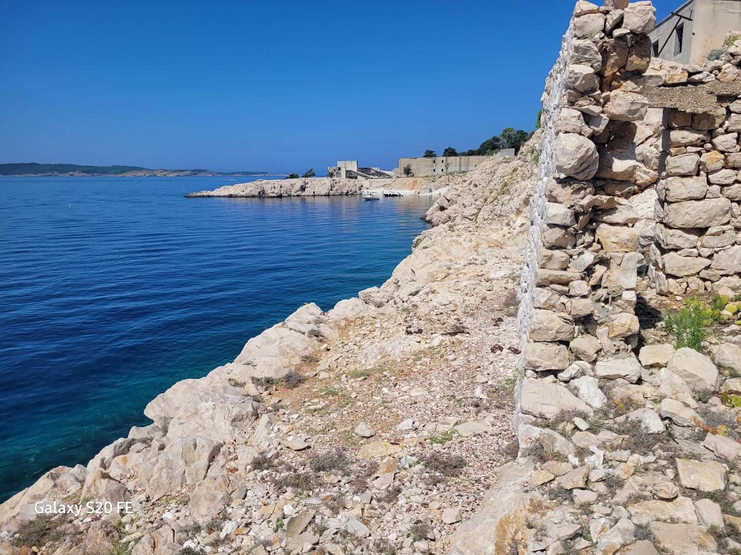 Plaža Goli Otok (Uvala Tetina)