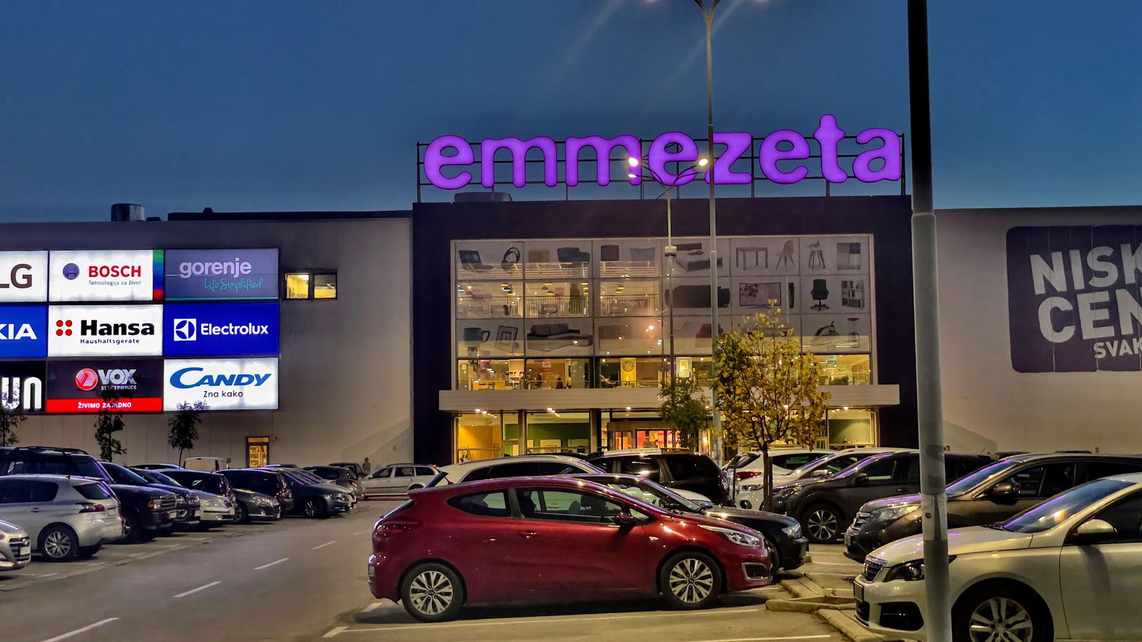 Emmezeta Bežanijska kosa