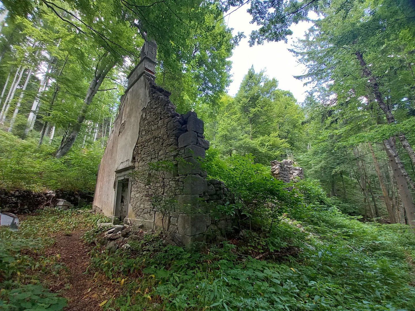Ruševine cerkve Sv. Miklavža