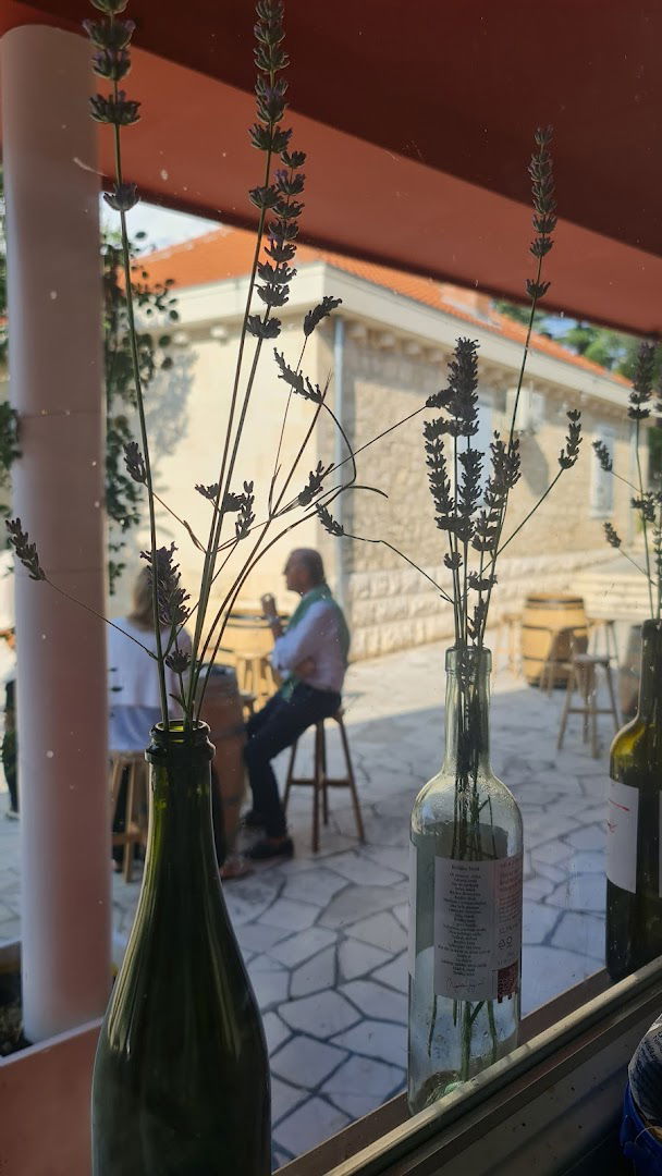 Vina Senjković Wine bar