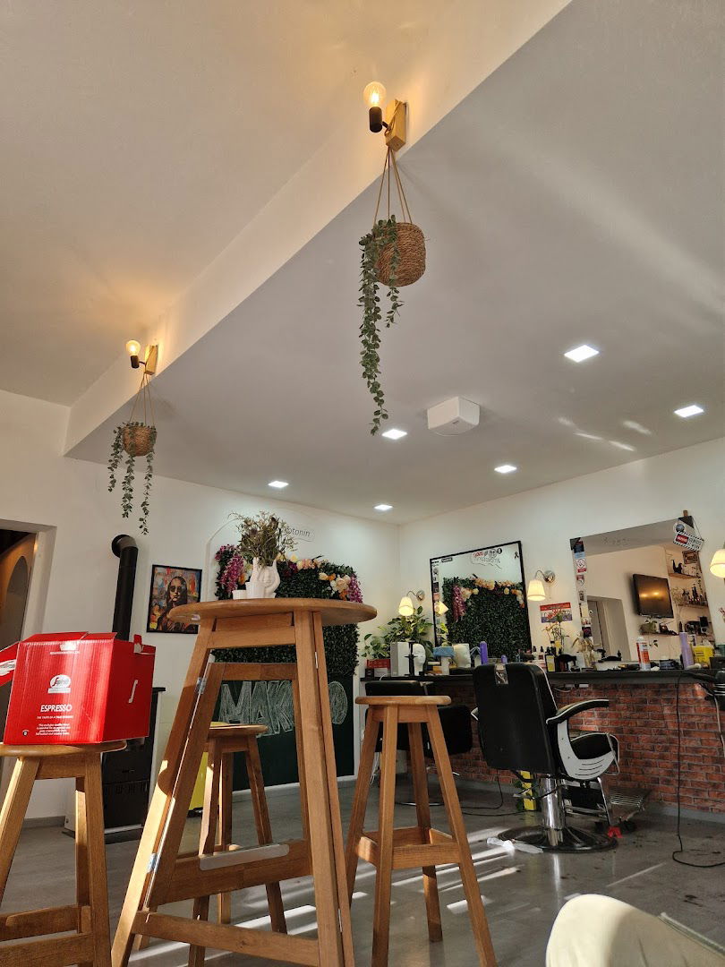 Makoto Spa & Hair Design