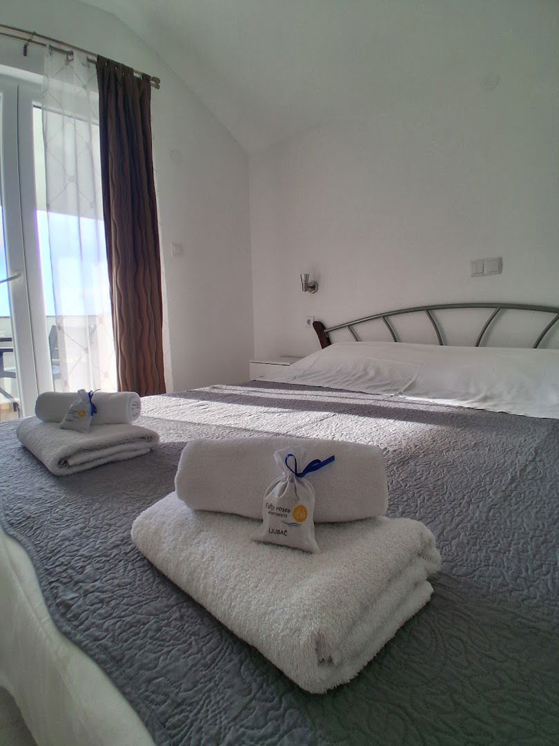 Fifty Roses Apartments