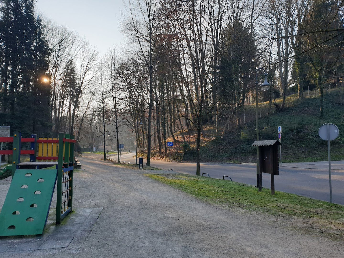 Dječje igralište Dubravkin put