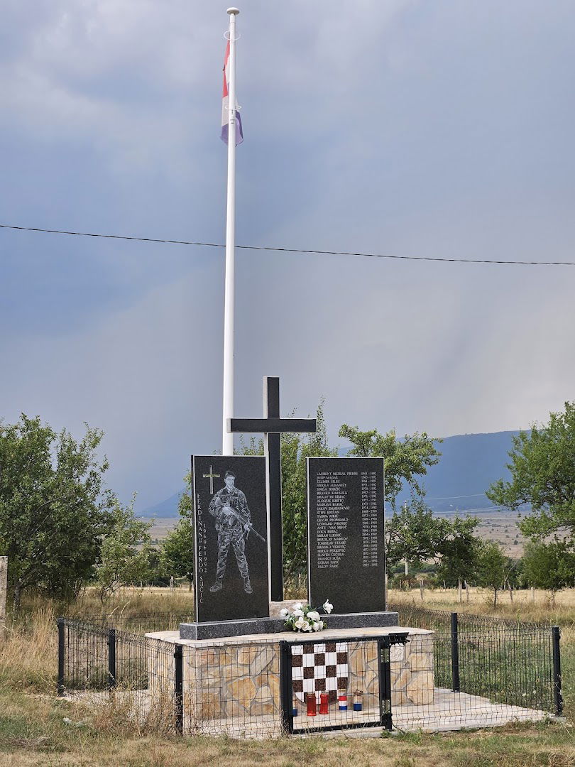 Spomen obilježje Ferdinandu Ferdi Sučiću